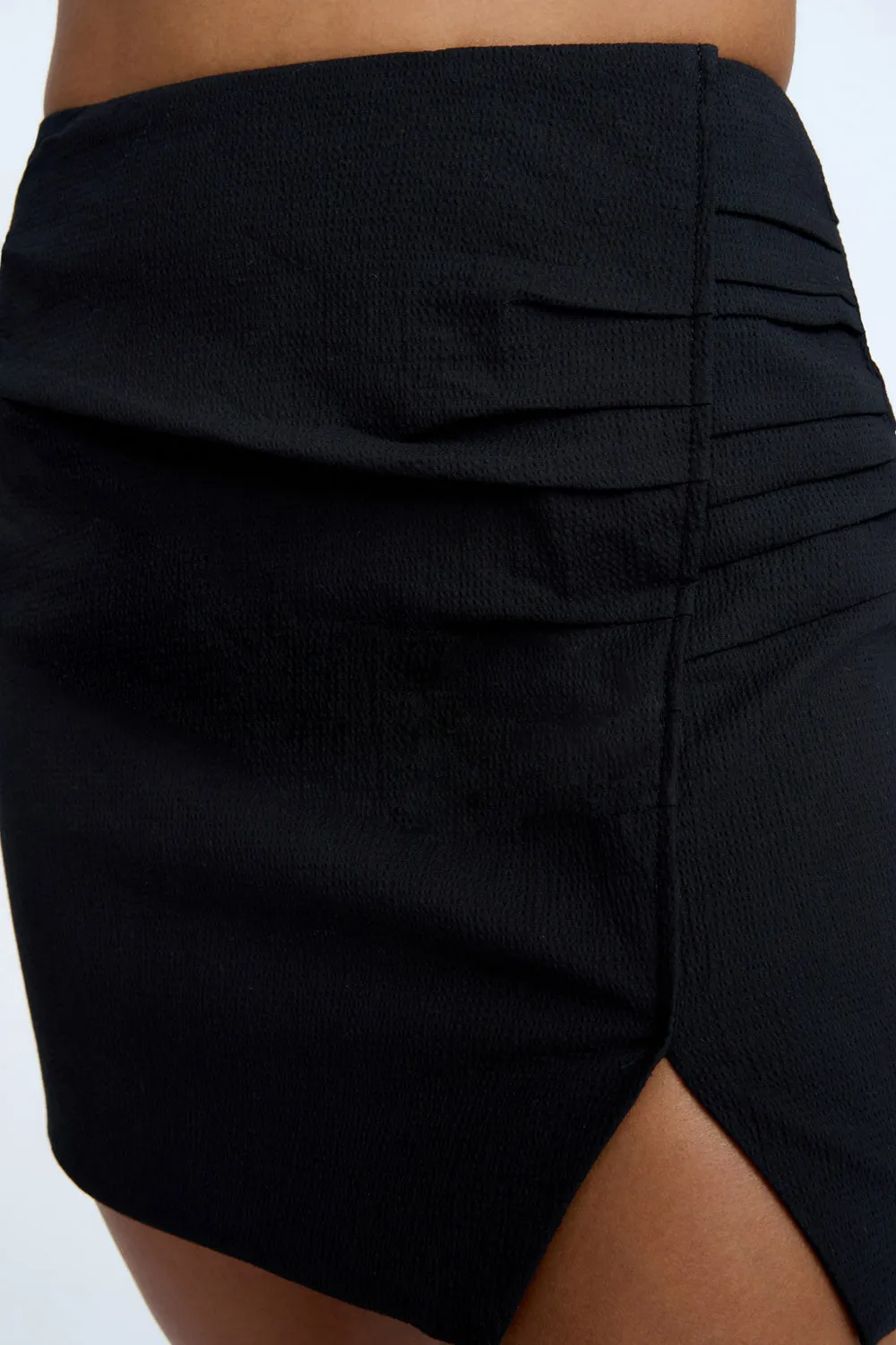 Fold Shift Mini Skirt | Final Sale - Black