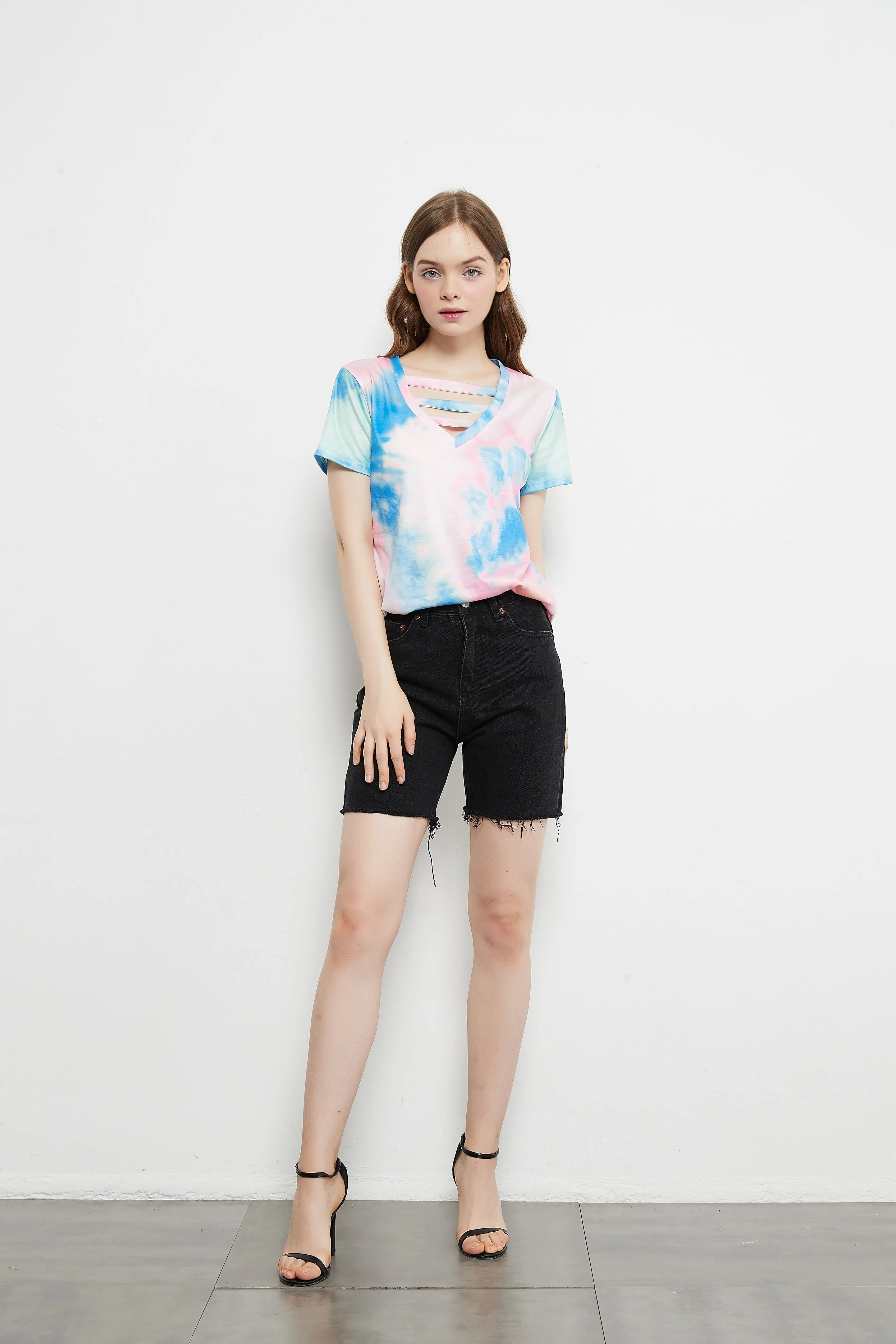 Tie-Dye V Neck Bar T-Shirt