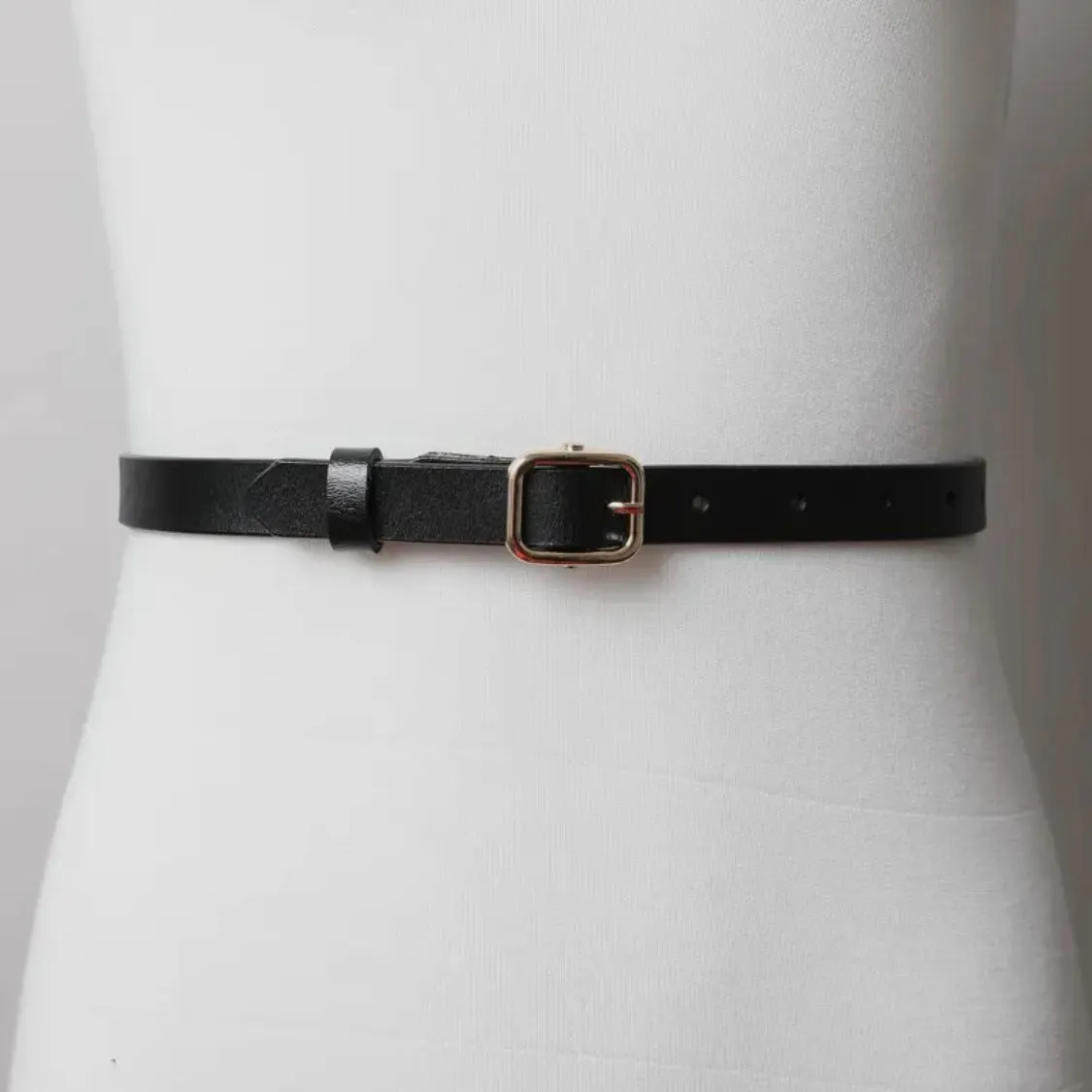 Versatile Skinny Leather Belt - Timeless Style for Every Outfit