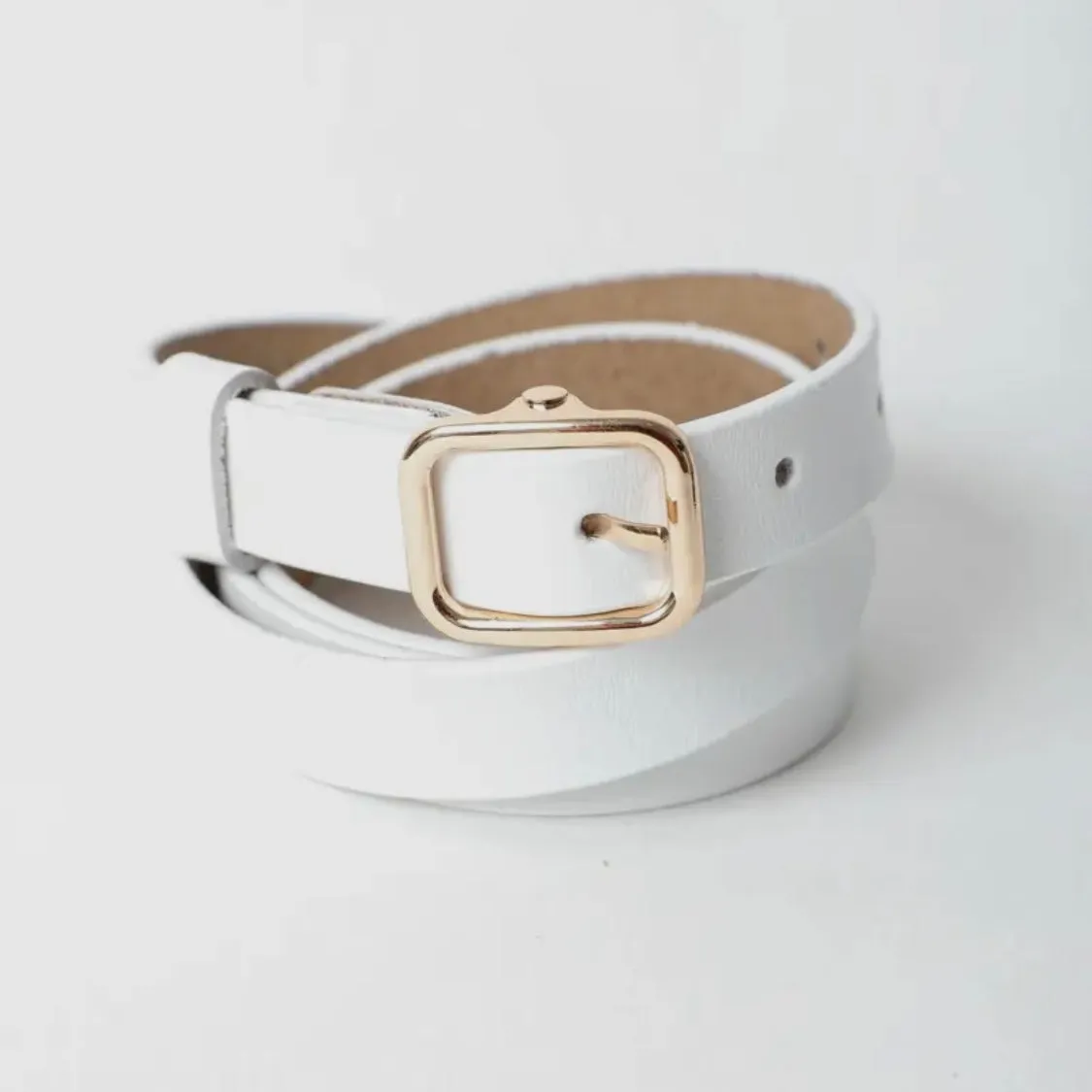 Versatile Skinny Leather Belt - Timeless Style for Every Outfit